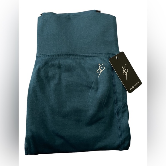 CODEFIT Yoga Pants Dry-Fit Workout Leggings Mesh Cut Outs Size S/M - Picture 6 of 6